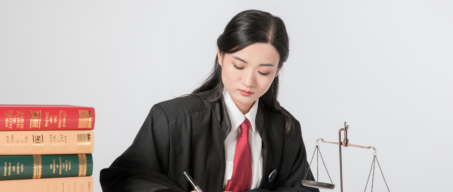 18ec6905ae9_112a923e276bcc1.jpg 摄图网_500986226_wx_女律师(企业商用).jpg
