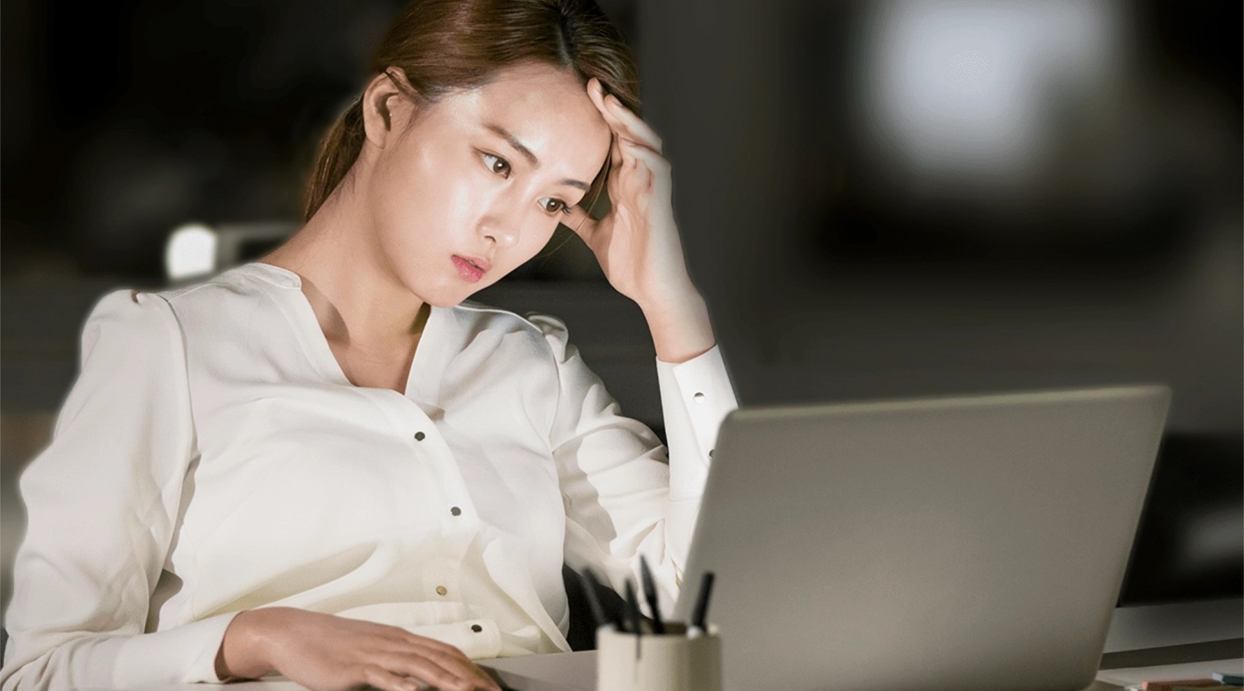 房地产中介销售痛点营销文艺感海报.jpg